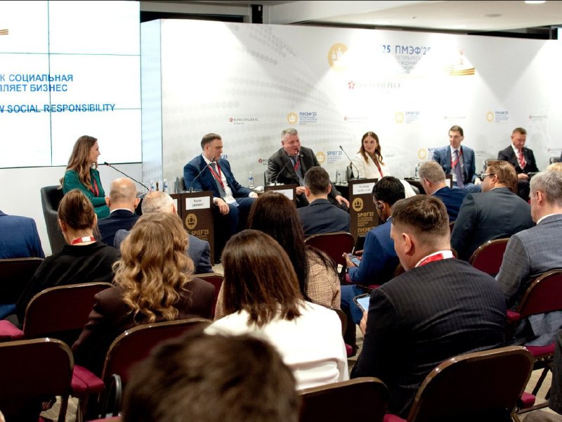 Михаил Рыбников в ходе ПМЭФ-2025 рассказал о комплексном подходе ФосАгро к поддержке социальной сферы
