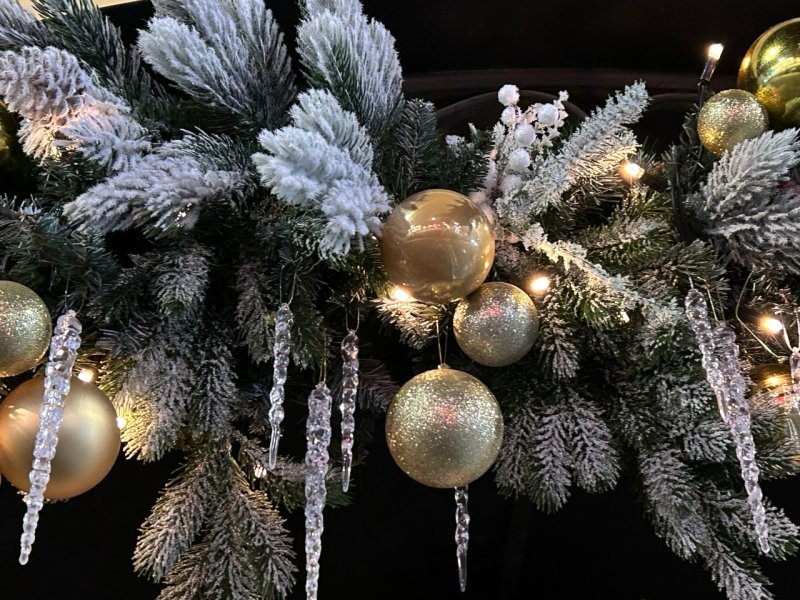 «УЛЁТное приключение Деда Мороза» для детей прошло в вологодском аэропорту